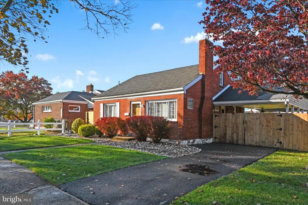 4902 VIRGINIA AVE, Harrisburg, PA 17109