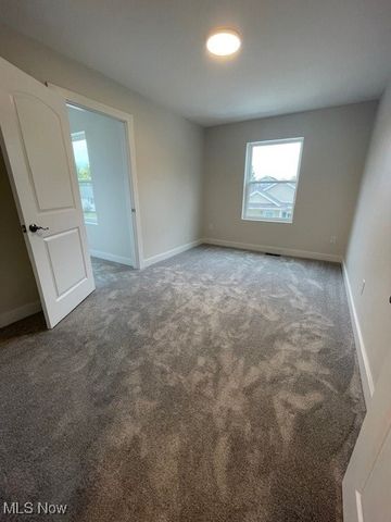 1011 Ashwood Lane, Streetsboro, OH 44241