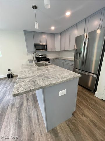 1011 Ashwood Lane, Streetsboro, OH 44241