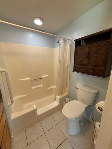 47 Old Colony Lane 127, Marshfield, MA 02050