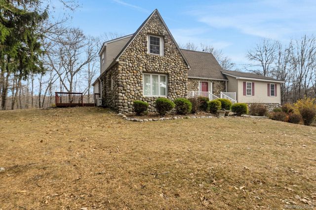 37 Pressler Road, Newburgh, NY 12589