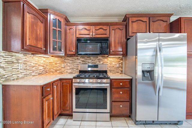 1993 Mud Splash Rd, Glendale, KY 42740