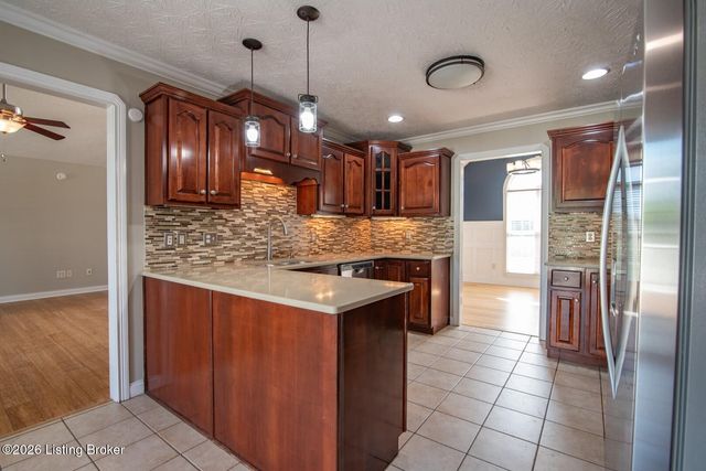 1993 Mud Splash Rd, Glendale, KY 42740