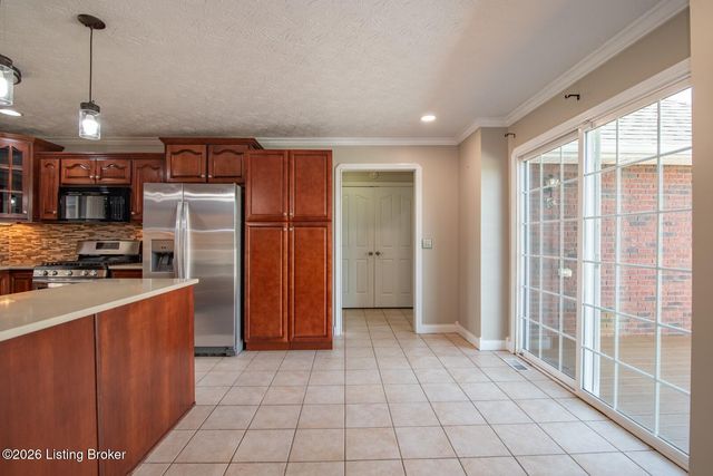 1993 Mud Splash Rd, Glendale, KY 42740