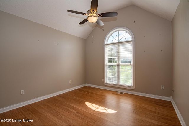 1993 Mud Splash Rd, Glendale, KY 42740
