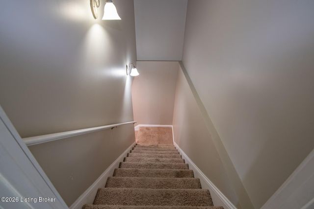 1993 Mud Splash Rd, Glendale, KY 42740