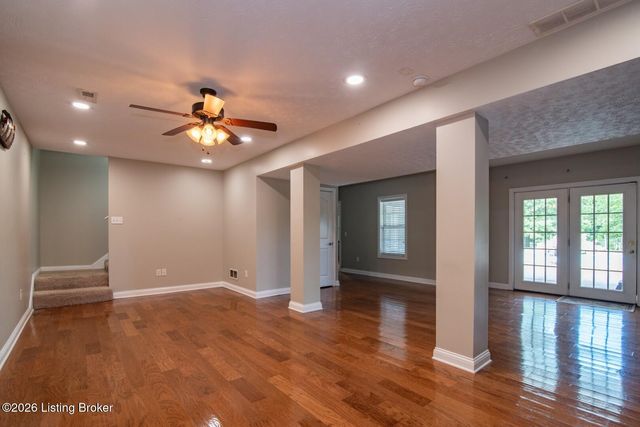 1993 Mud Splash Rd, Glendale, KY 42740