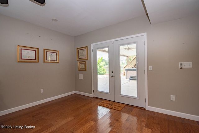 1993 Mud Splash Rd, Glendale, KY 42740