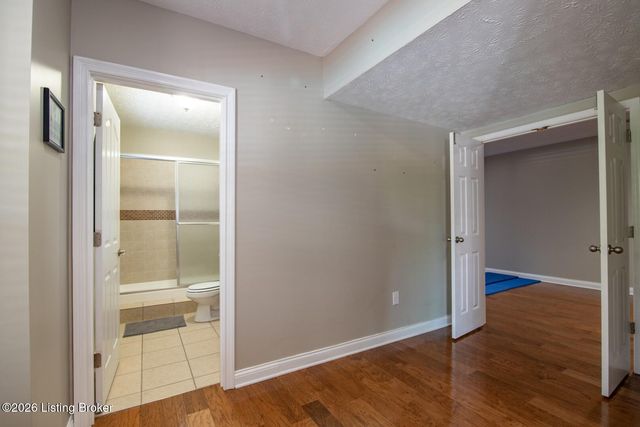 1993 Mud Splash Rd, Glendale, KY 42740