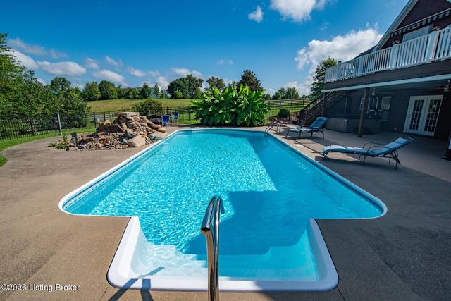 1993 Mud Splash Rd, Glendale, KY 42740