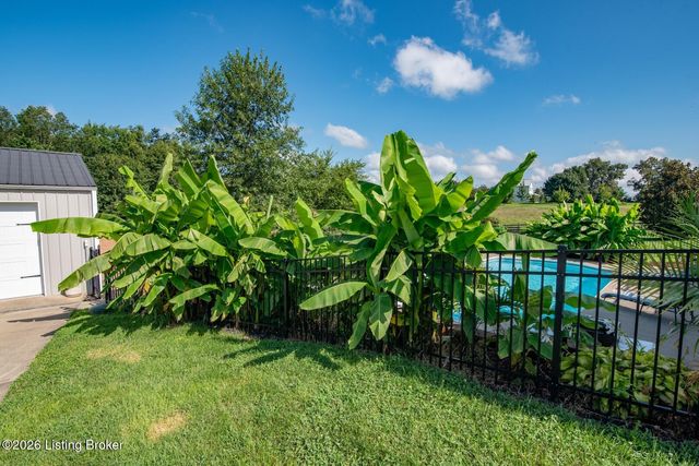 1993 Mud Splash Rd, Glendale, KY 42740