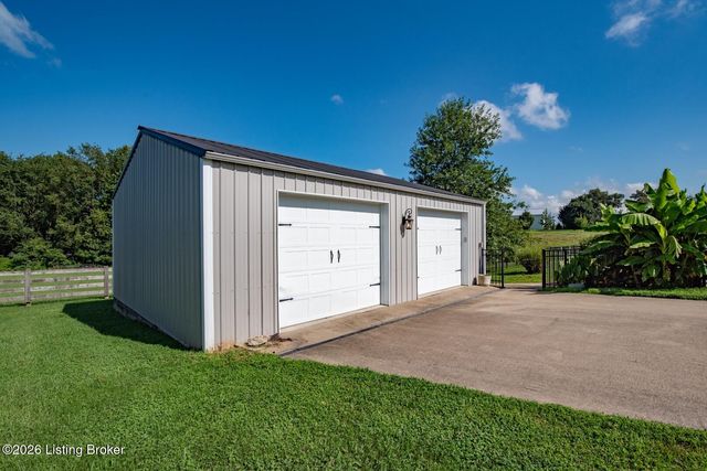 1993 Mud Splash Rd, Glendale, KY 42740