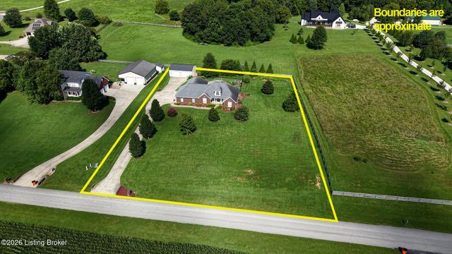 1993 Mud Splash Rd, Glendale, KY 42740