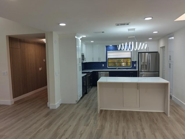 8008 Eastlake Drive, Boca Raton, FL 33433