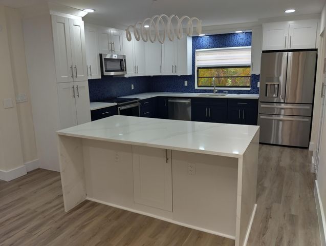 8008 Eastlake Drive, Boca Raton, FL 33433