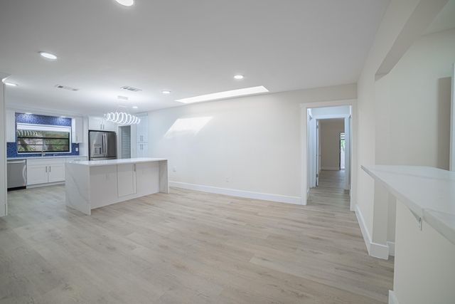 8008 Eastlake Drive, Boca Raton, FL 33433