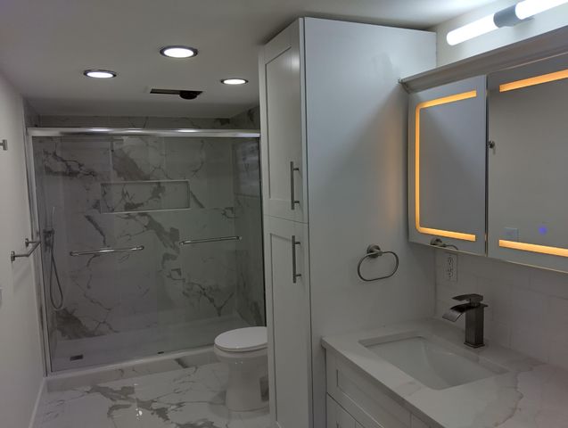 8008 Eastlake Drive, Boca Raton, FL 33433
