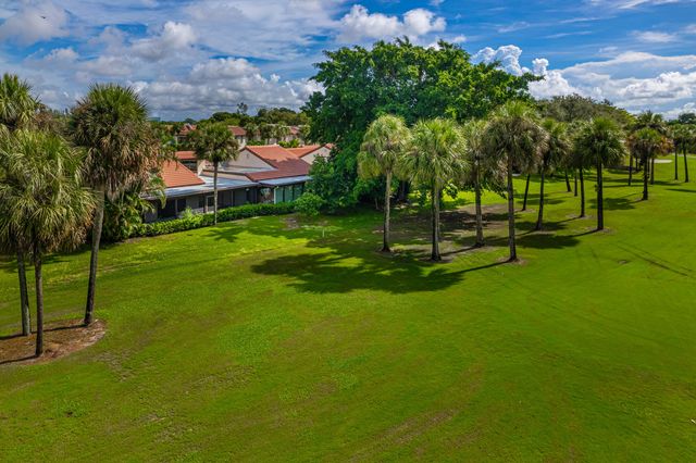 8008 Eastlake Drive, Boca Raton, FL 33433
