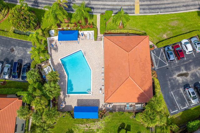 8008 Eastlake Drive, Boca Raton, FL 33433