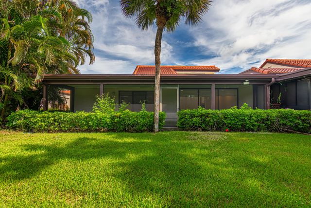 8008 Eastlake Drive, Boca Raton, FL 33433