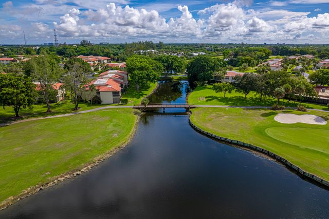 8008 Eastlake Drive, Boca Raton, FL 33433