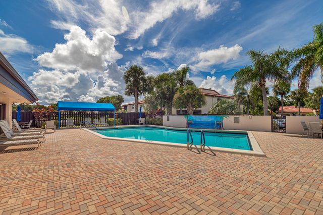8008 Eastlake Drive, Boca Raton, FL 33433