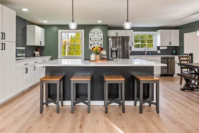 225 Carmas Drive, Greece, NY 14626