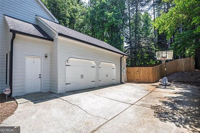 2562 Forest Meadow Lane, Lawrenceville, GA 30043