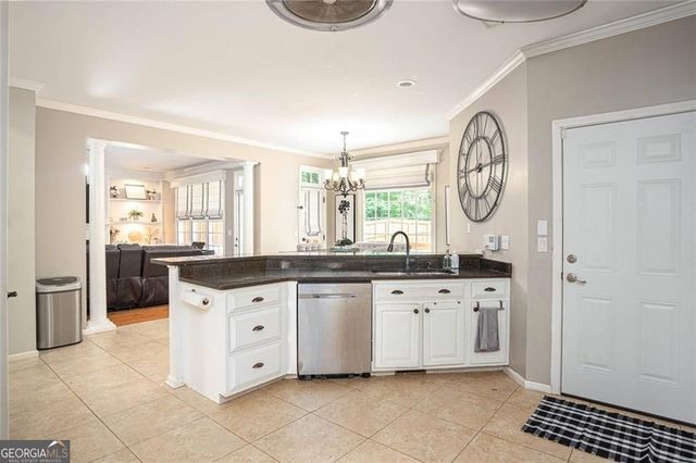 2562 Forest Meadow Lane, Lawrenceville, GA 30043