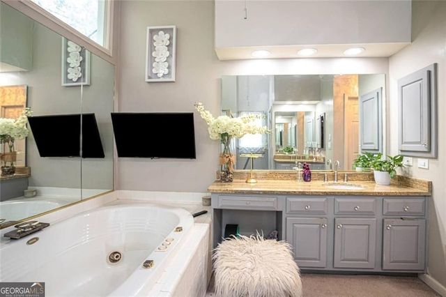 2562 Forest Meadow Lane, Lawrenceville, GA 30043