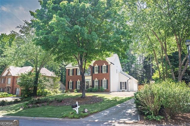 2562 Forest Meadow Lane, Lawrenceville, GA 30043