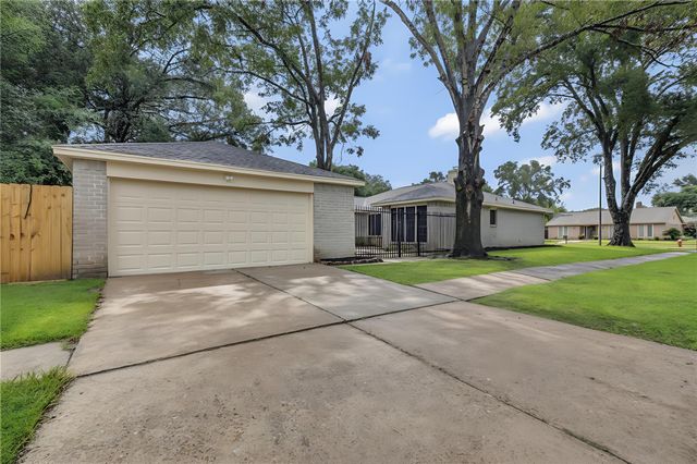 13703 Cologne Drive, Houston, TX 77065