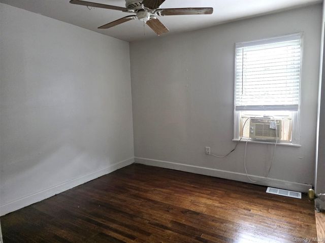 195 Commonwealth Avenue, Middletown, NY 10940
