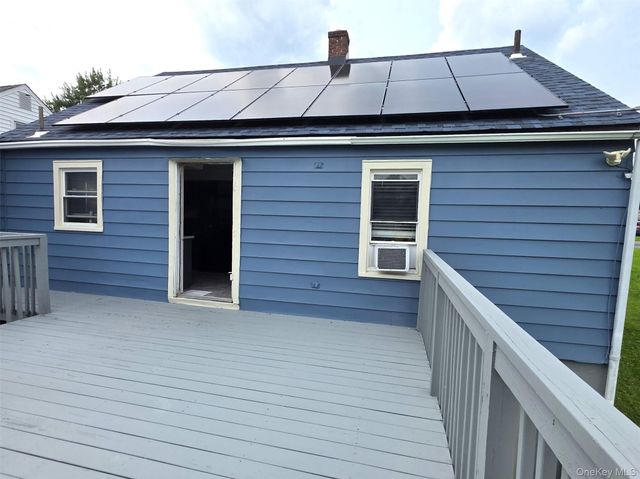 195 Commonwealth Avenue, Middletown, NY 10940