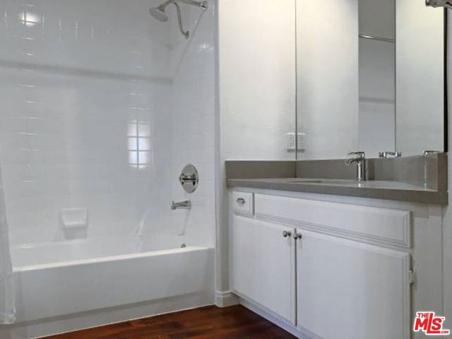 12712 MOORPARK Street 103, Studio City, CA 91604