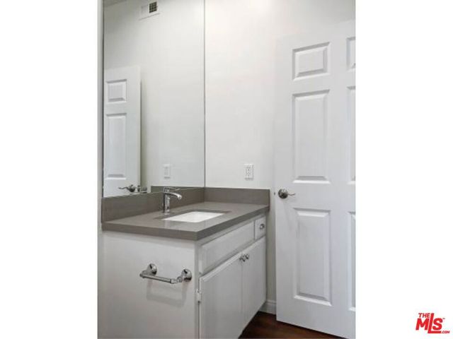 12712 MOORPARK Street 103, Studio City, CA 91604