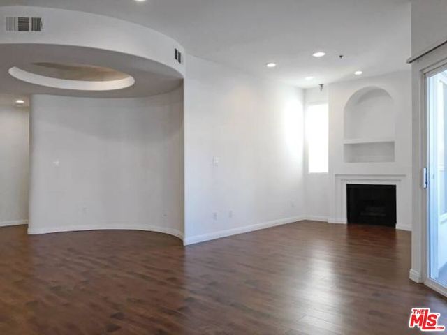 12712 MOORPARK Street 103, Studio City, CA 91604