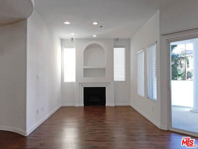 12712 MOORPARK Street 103, Studio City, CA 91604