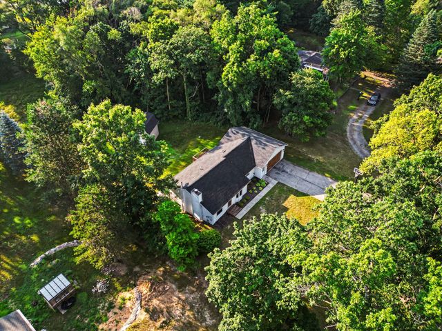 4372 Hunsberger Avenue NE, Grand Rapids, MI 49525