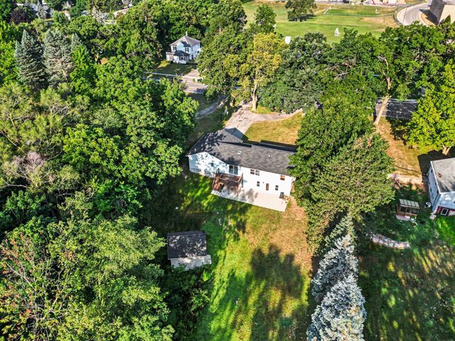 4372 Hunsberger Avenue NE, Grand Rapids, MI 49525