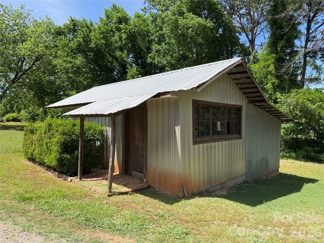 1085 Misenheimer Road, Rockwell, NC 28138