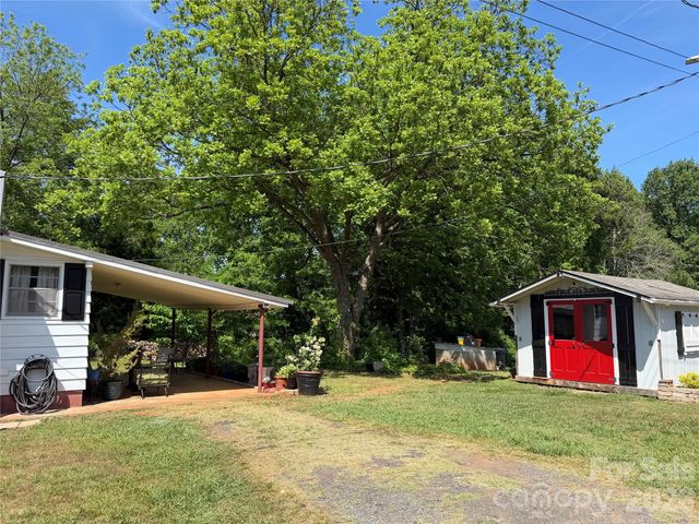1085 Misenheimer Road, Rockwell, NC 28138