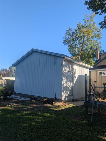 413 Rose Street, Vicksburg, MI 49097