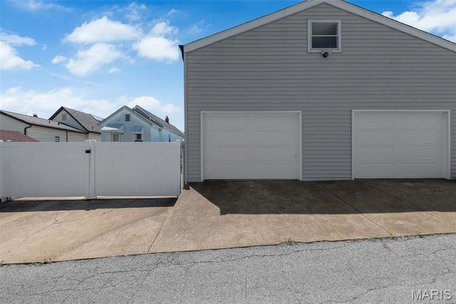 5621 Botanical Avenue, St Louis, MO 63110