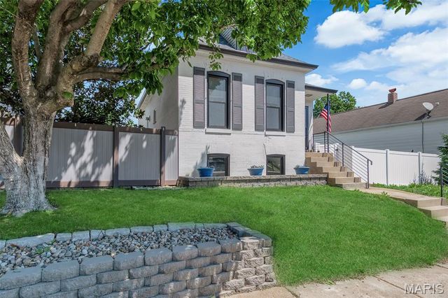 5621 Botanical Avenue, St Louis, MO 63110