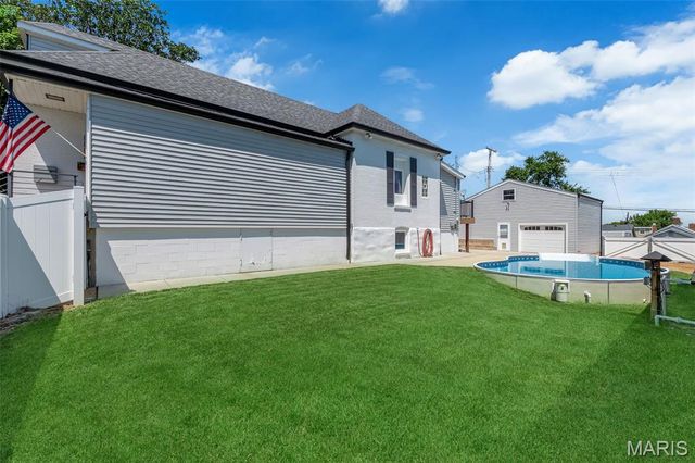 5621 Botanical Avenue, St Louis, MO 63110