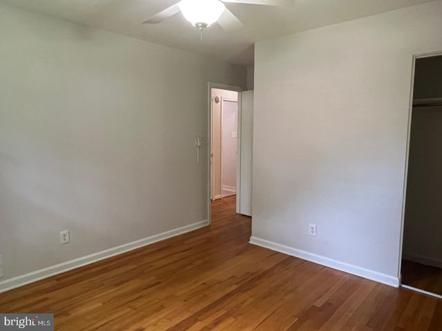 8711 BRAEBURN DR, Annandale, VA 22003