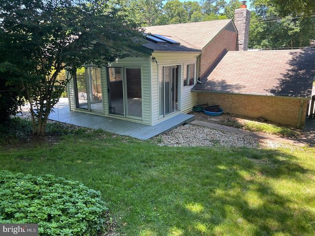 8711 BRAEBURN DR, Annandale, VA 22003