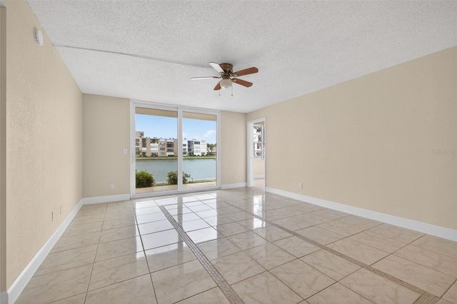 7540 BAY ISLAND DRIVE S 160, South Pasadena, FL 33707