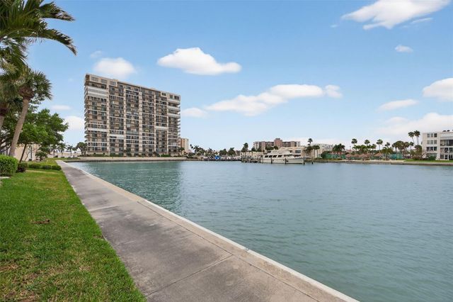 7540 BAY ISLAND DRIVE S 160, South Pasadena, FL 33707